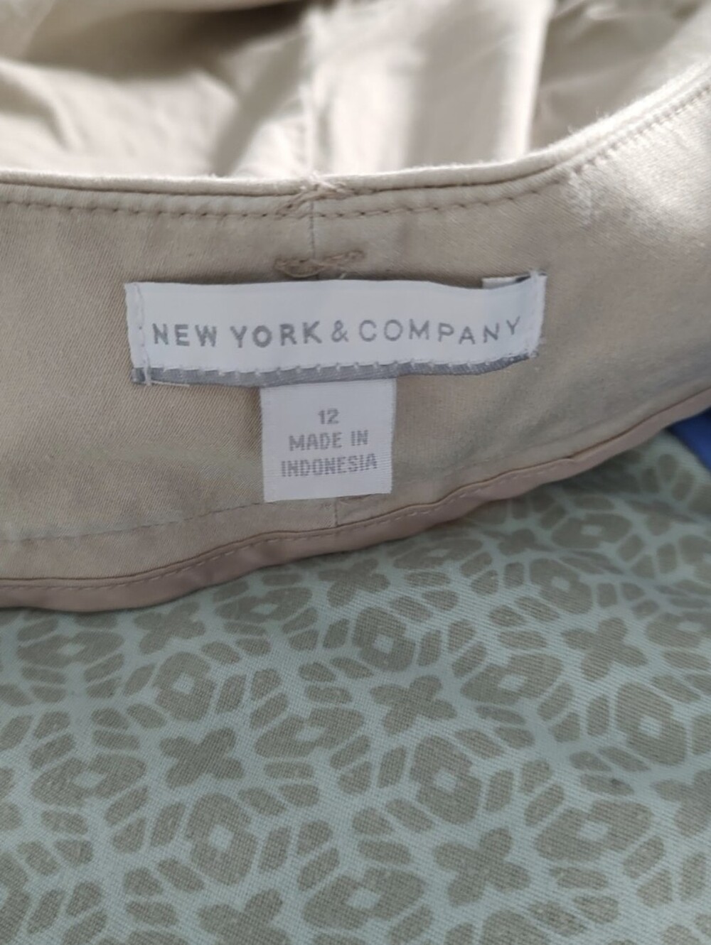 New York & Company Beige Chino Shorts 12 - Picture 8 of 10